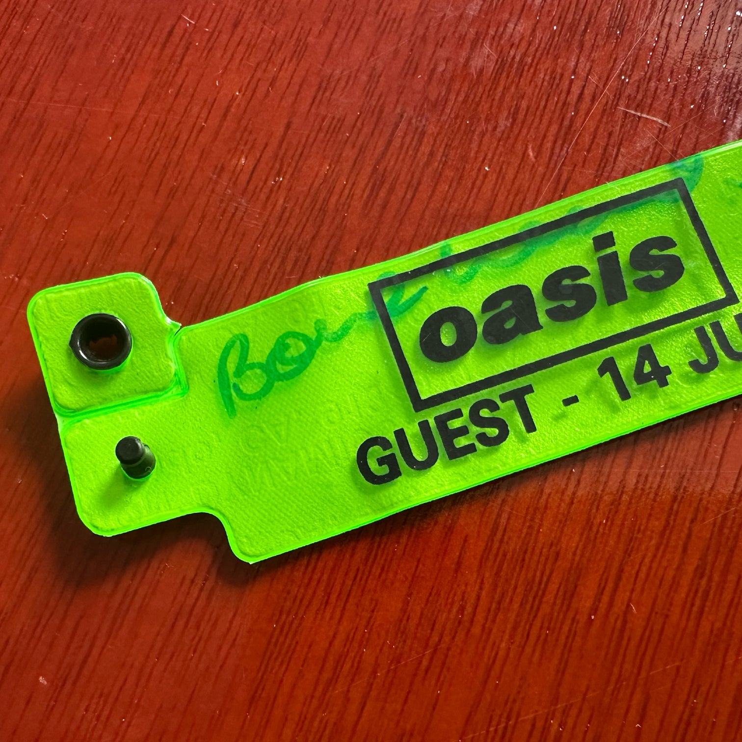 Oasis – Microdot Boutique